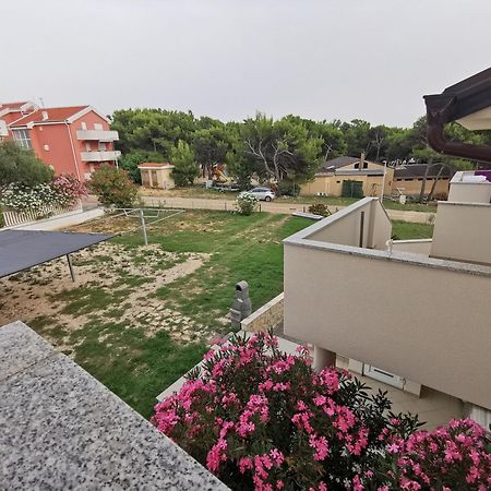 Apartments Riva Povljana Dış mekan fotoğraf