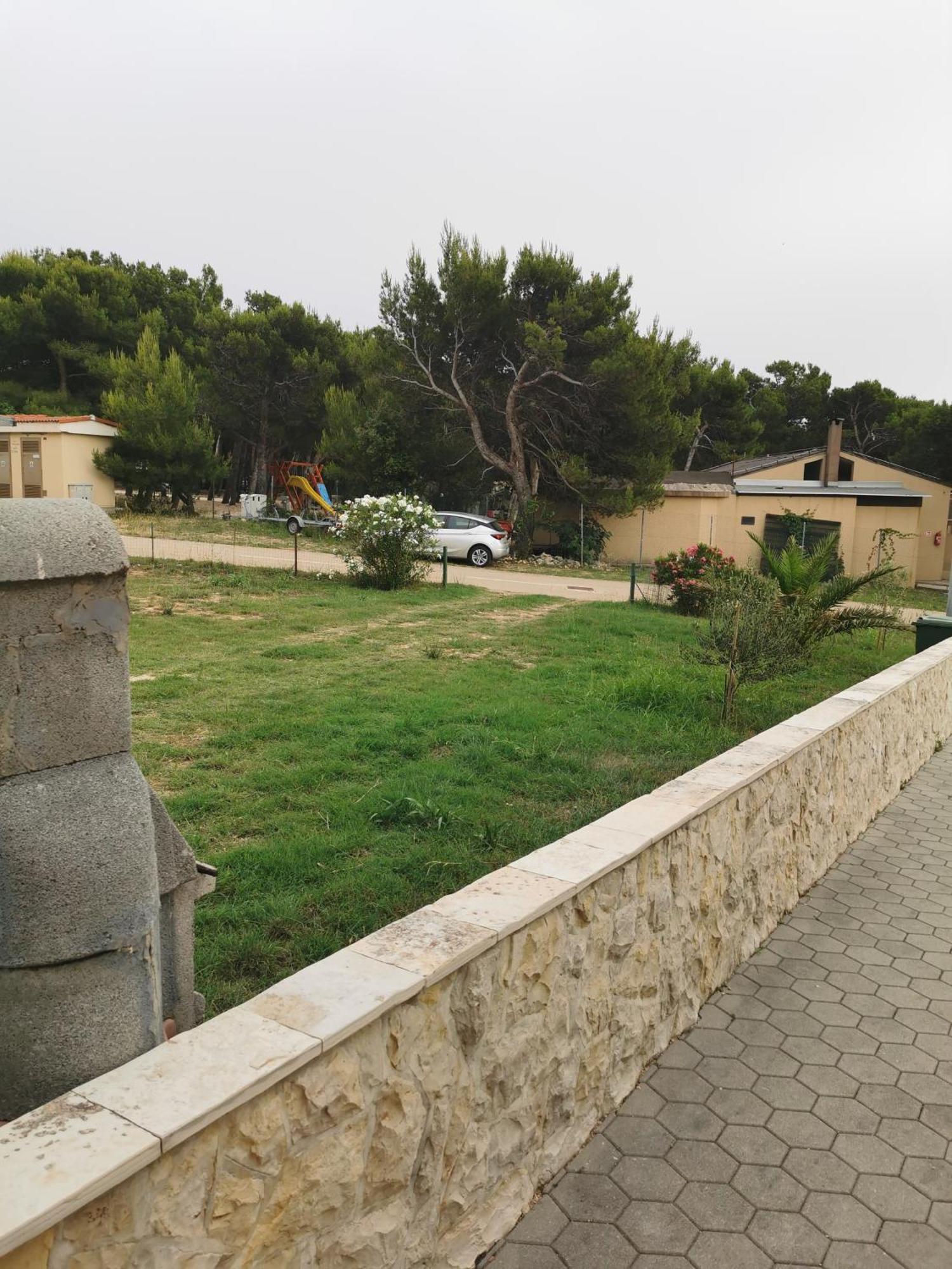 Apartments Riva Povljana Dış mekan fotoğraf