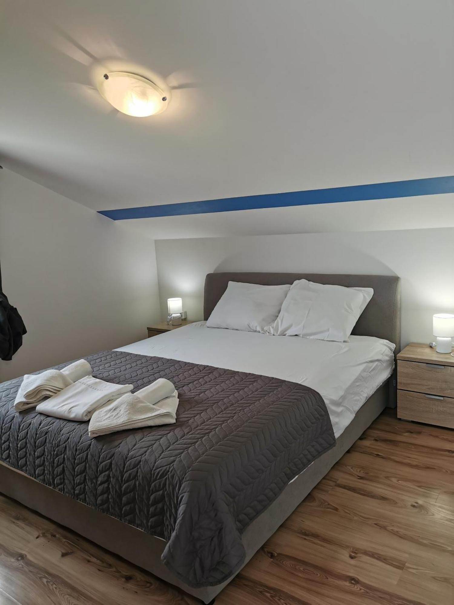 Apartments Riva Povljana Dış mekan fotoğraf