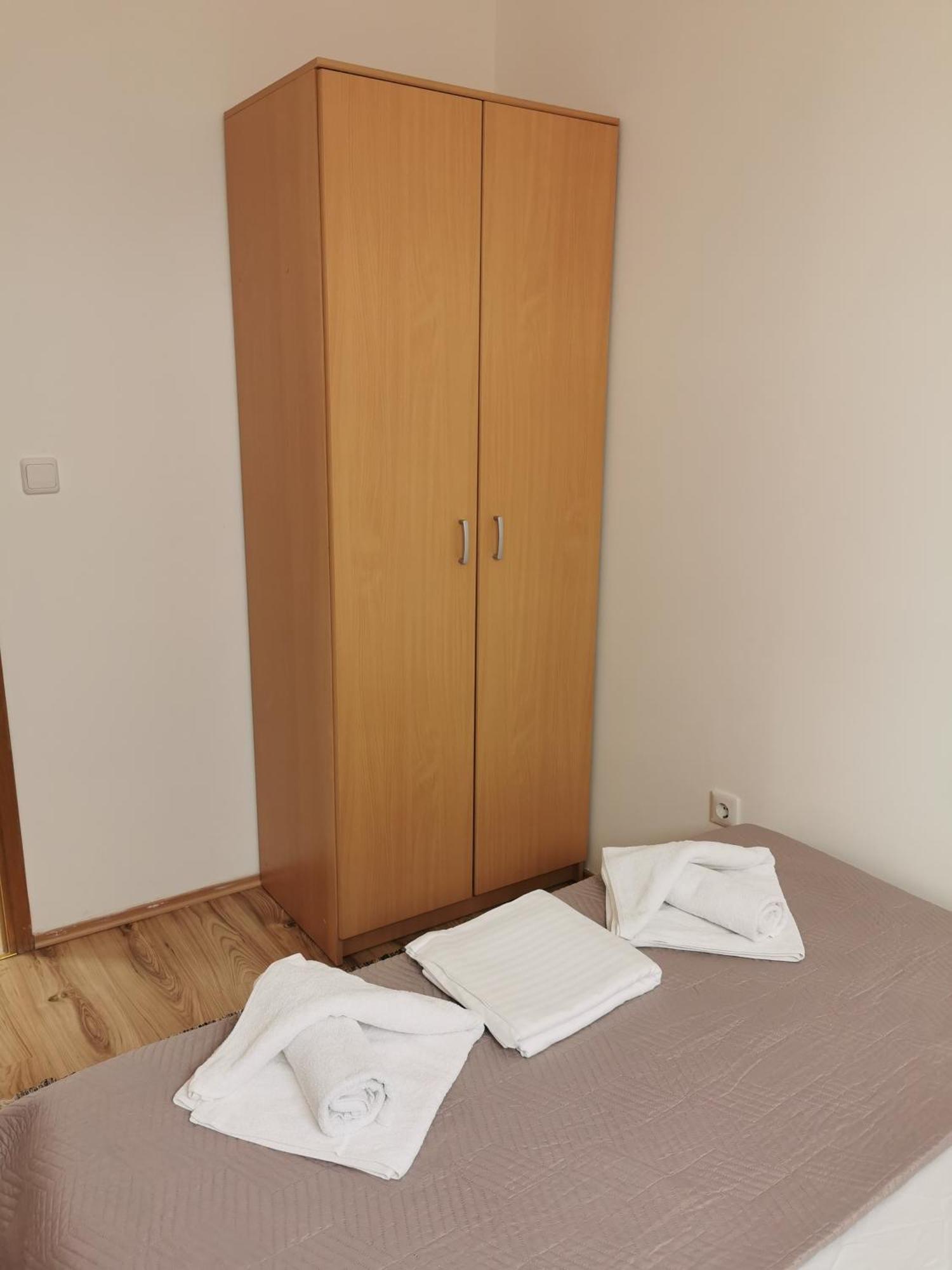 Apartments Riva Povljana Dış mekan fotoğraf